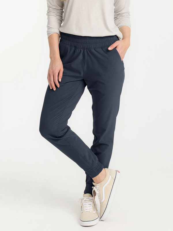 Pull-On Breeze Joggers for Women Black
